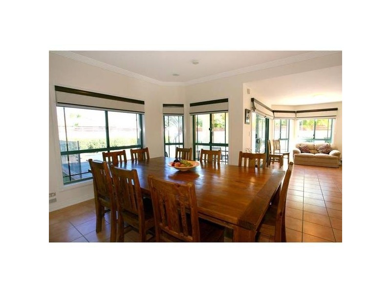 34 Clipper Boulevard, Clear Island Waters QLD 4226
