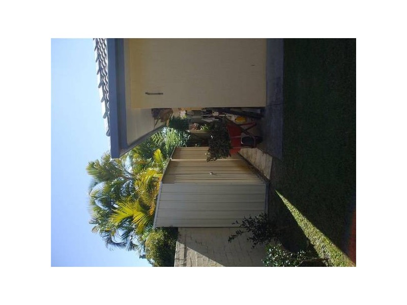 9 Curacao Place, Clear Island Waters QLD 4226