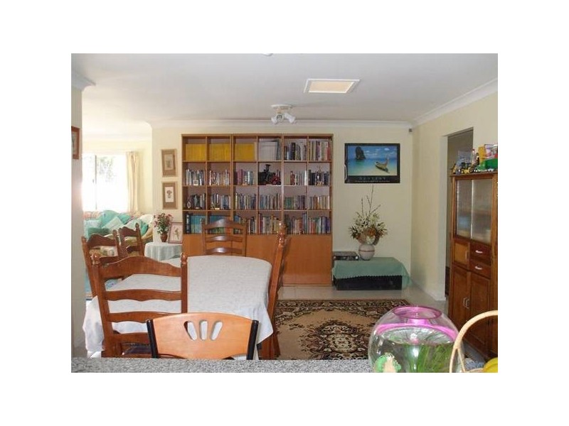 9 Curacao Place, Clear Island Waters QLD 4226