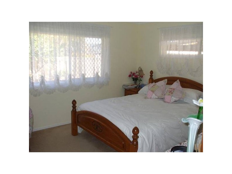 9 Curacao Place, Clear Island Waters QLD 4226