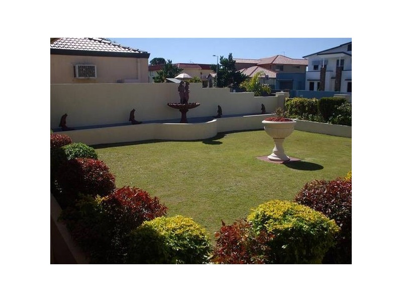 Mermaid Waters QLD 4218