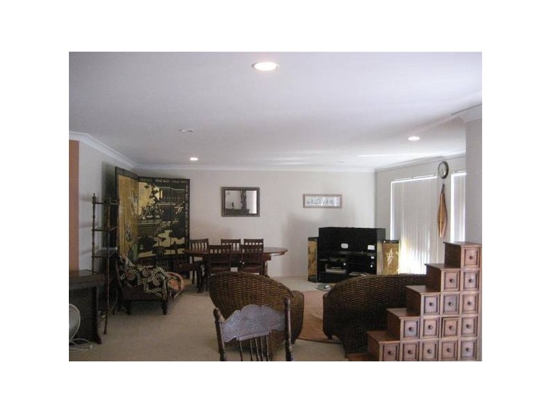 4 Emerton Crescent, Robina QLD 4226