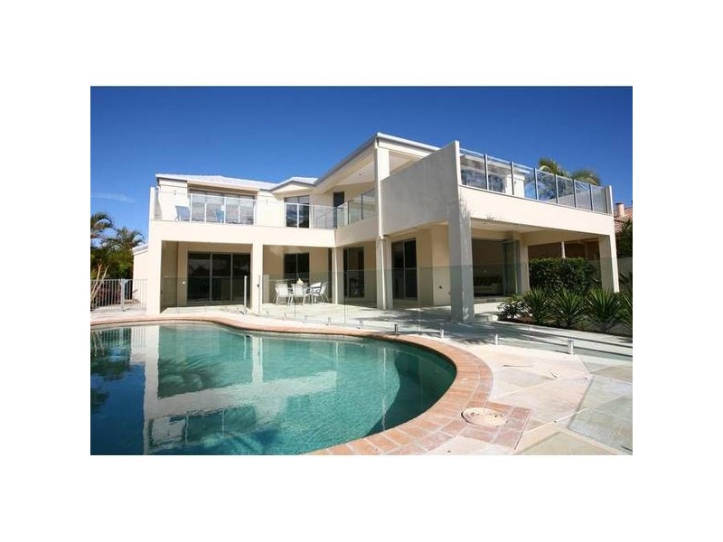 41 Martinique Way, Clear Island Waters QLD 4226