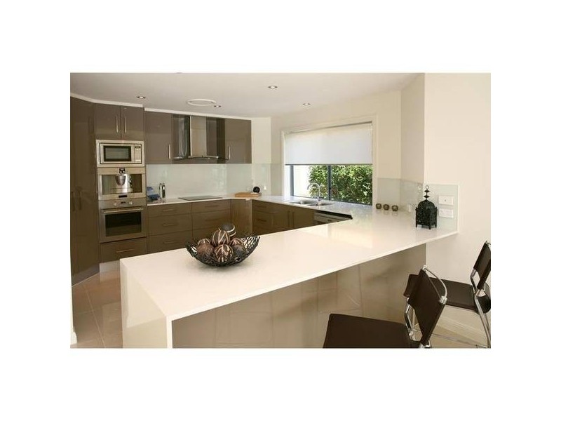 41 Martinique Way, Clear Island Waters QLD 4226