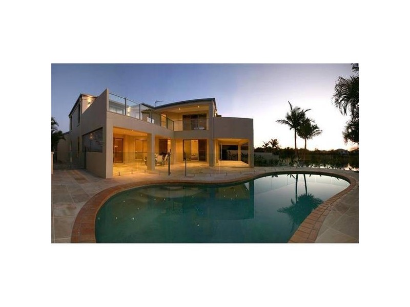 41 Martinique Way, Clear Island Waters QLD 4226