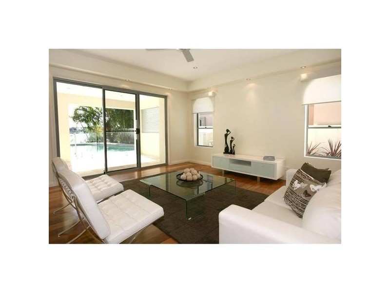 41 Martinique Way, Clear Island Waters QLD 4226