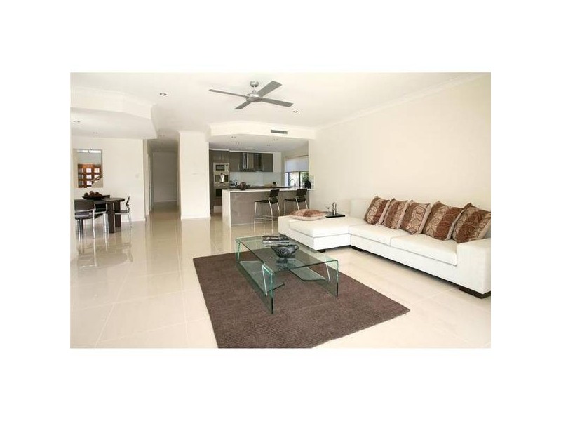 41 Martinique Way, Clear Island Waters QLD 4226
