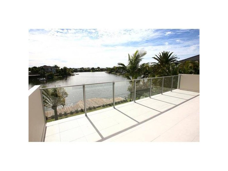 41 Martinique Way, Clear Island Waters QLD 4226