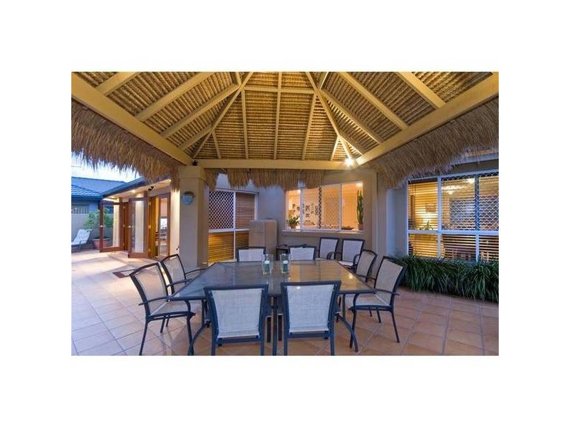 22 Martingale Circuit, Clear Island Waters QLD 4226