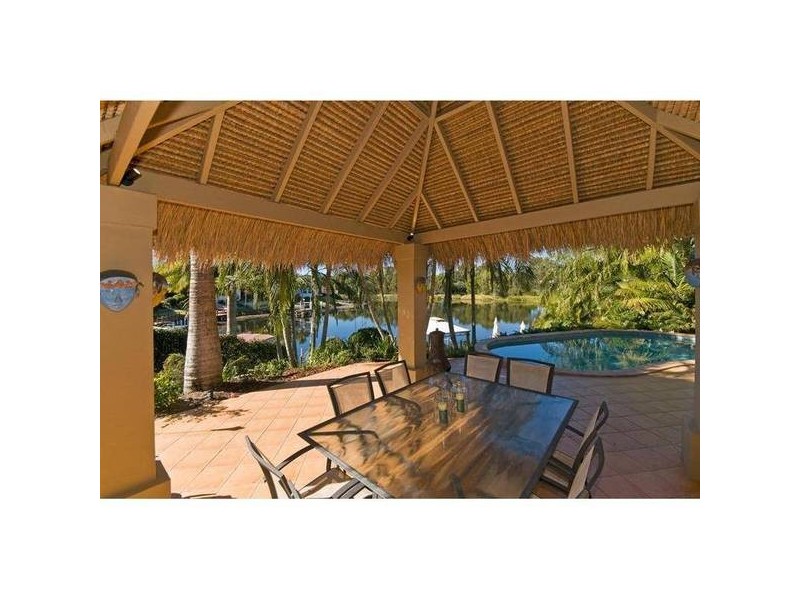22 Martingale Circuit, Clear Island Waters QLD 4226