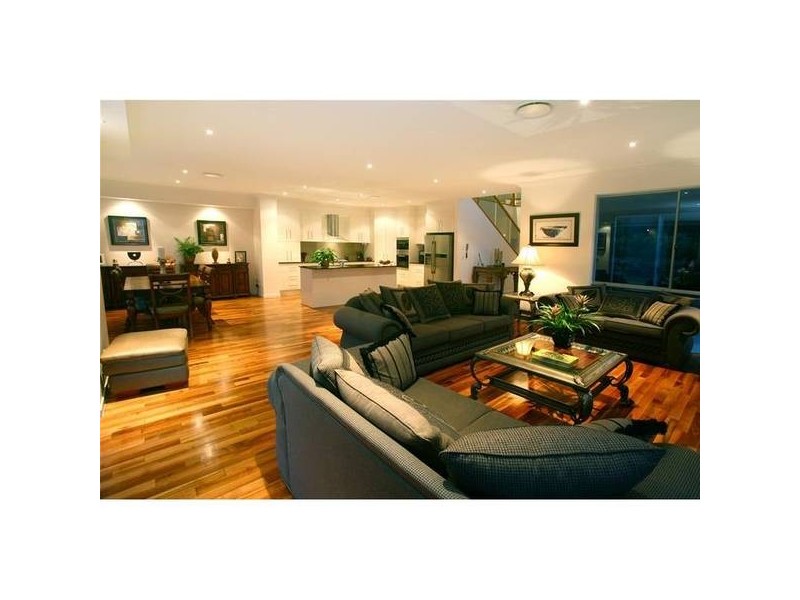 1/5021 Riverwood Grove, Benowa QLD 4217