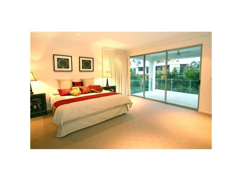 1/5021 Riverwood Grove, Benowa QLD 4217