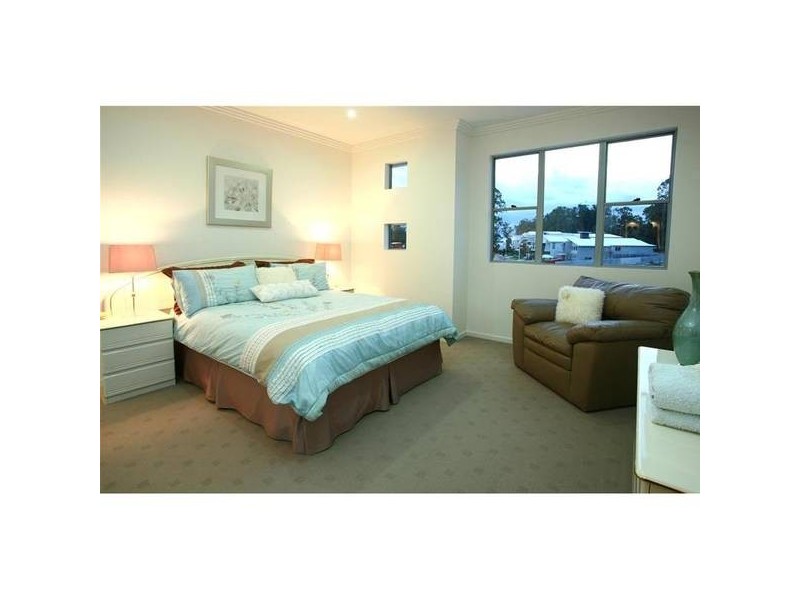 1/5021 Riverwood Grove, Benowa QLD 4217