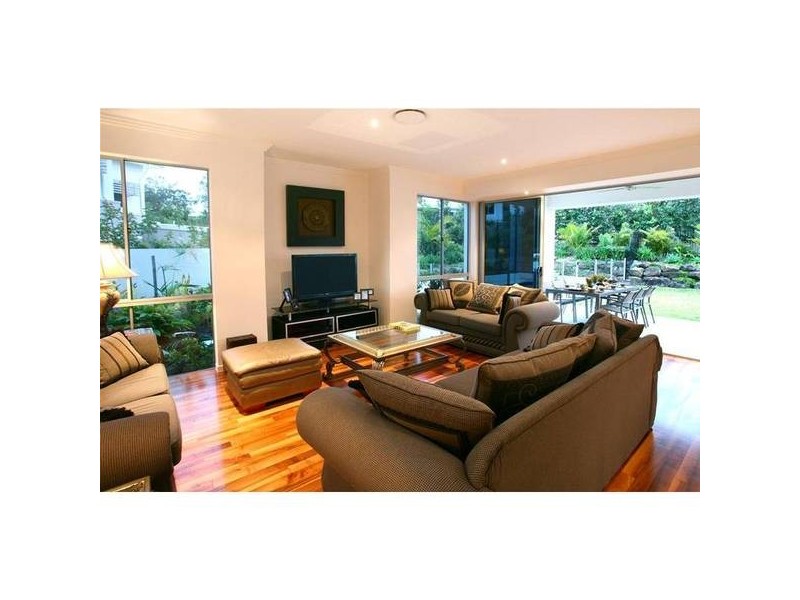 1/5021 Riverwood Grove, Benowa QLD 4217