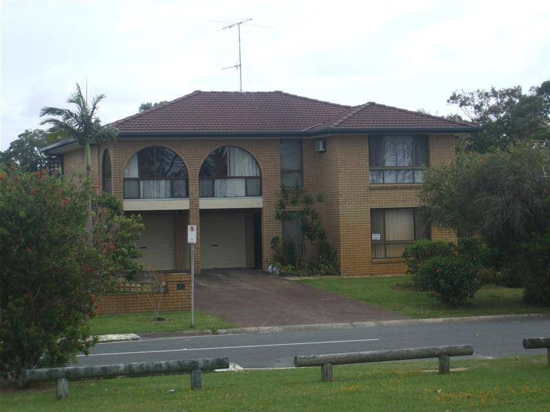 34 Volante Crescent, Mermaid Waters QLD 4218