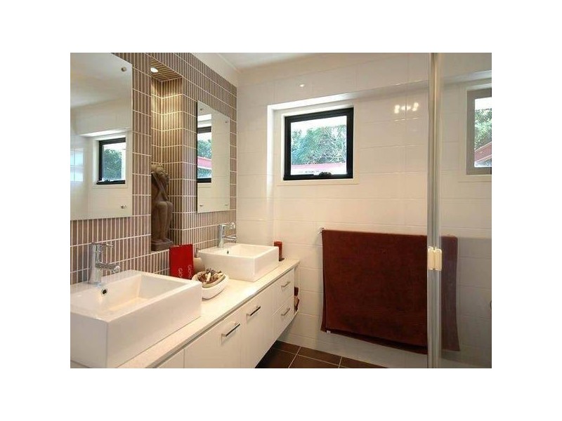 Broadbeach Waters QLD 4218