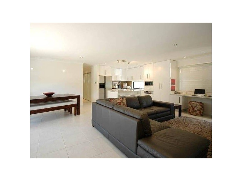 Broadbeach Waters QLD 4218