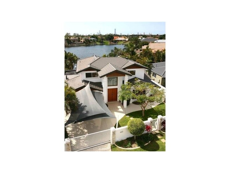 37 Montevideo Drive, Clear Island Waters QLD 4226