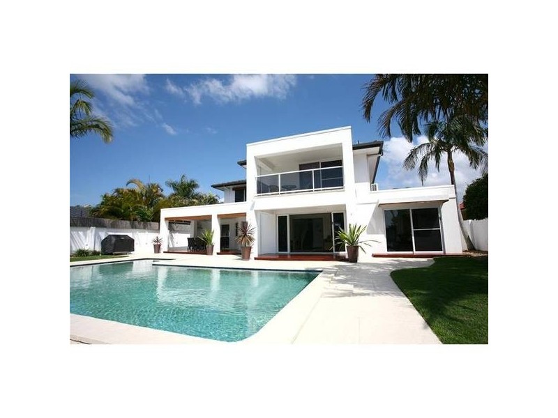 37 Montevideo Drive, Clear Island Waters QLD 4226