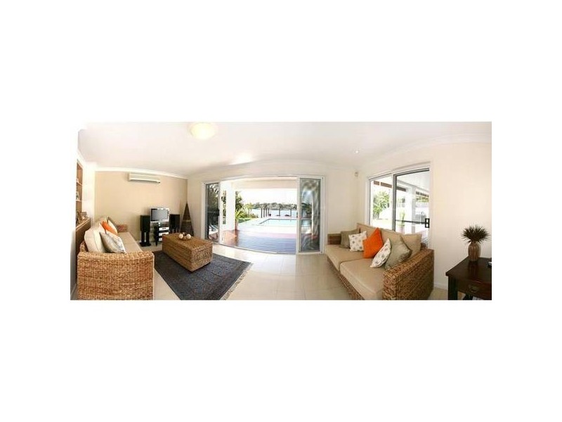 37 Montevideo Drive, Clear Island Waters QLD 4226