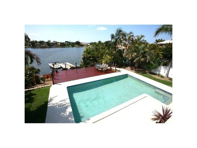 37 Montevideo Drive, Clear Island Waters QLD 4226