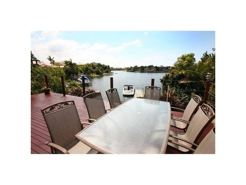 37 Montevideo Drive, Clear Island Waters QLD 4226