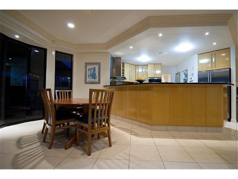 Clear Island Waters QLD 4226