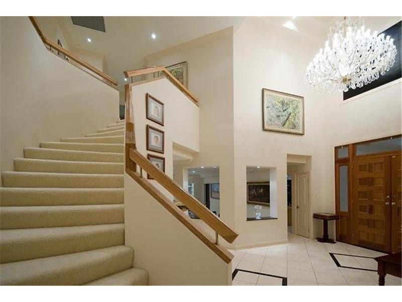 Clear Island Waters QLD 4226