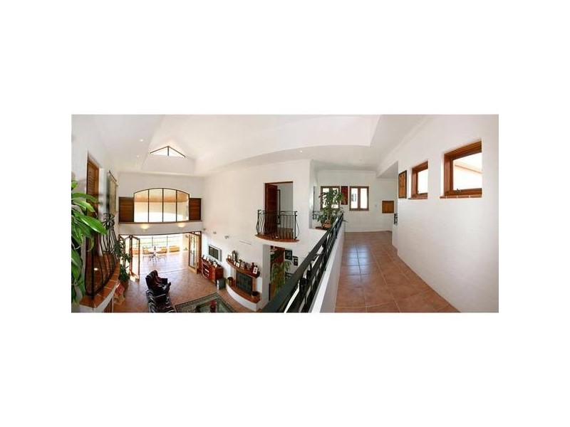 Clear Island Waters QLD 4226