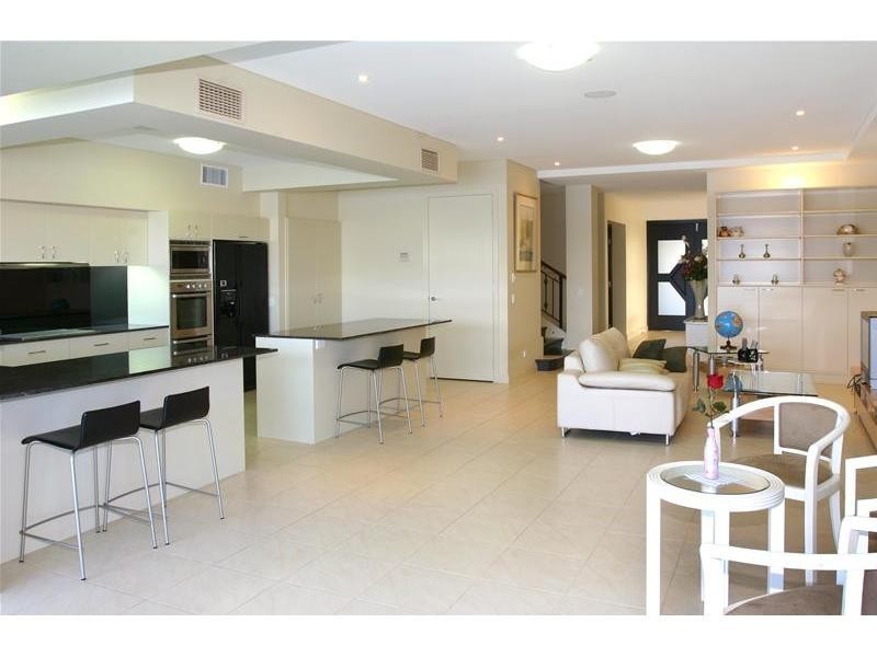 Clear Island Waters QLD 4226