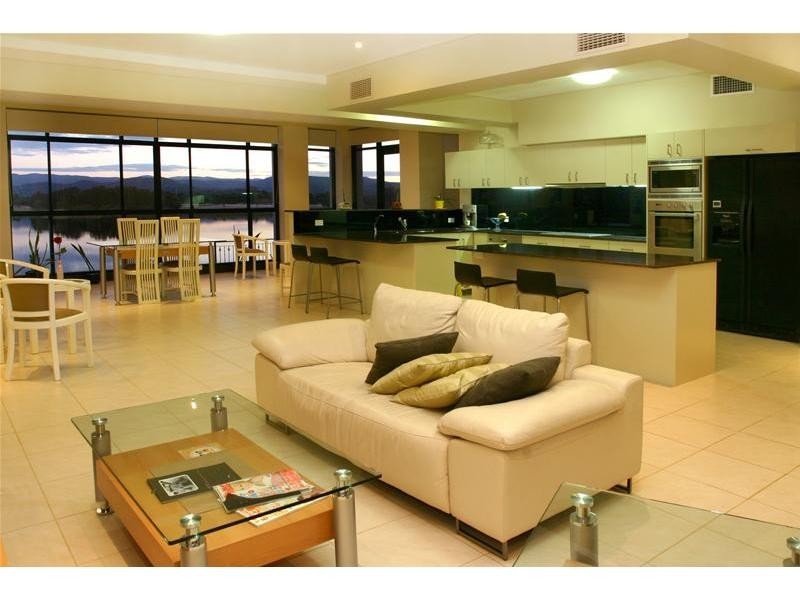 Clear Island Waters QLD 4226