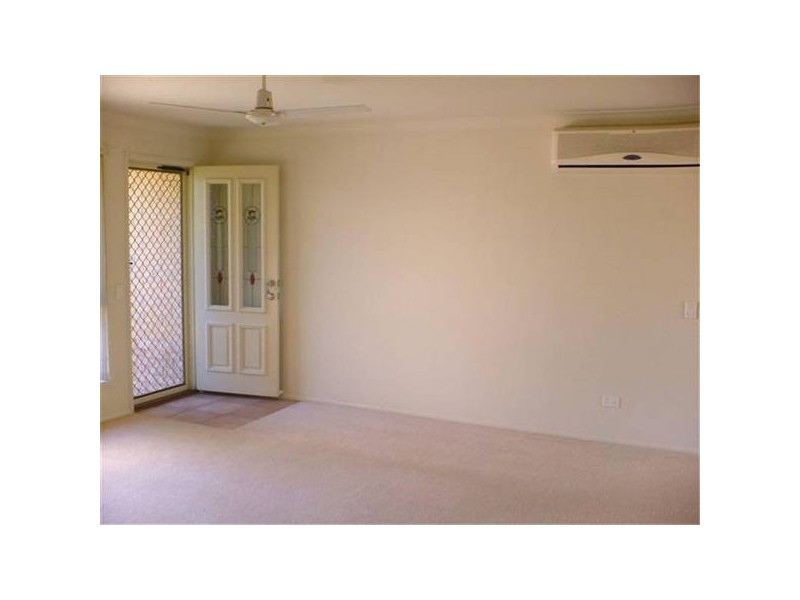 1/6 Dauphin Crescent, Merrimac QLD 4226