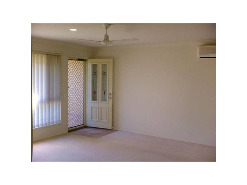 1/6 Dauphin Crescent, Merrimac QLD 4226