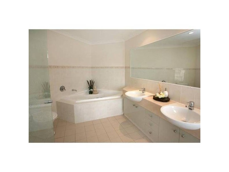 Robina QLD 4226