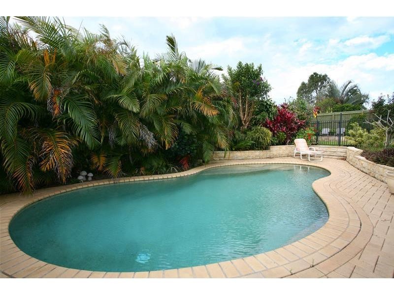 6 Bilgola Place, Robina QLD 4226