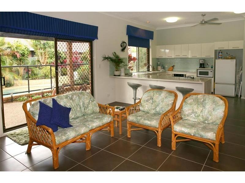 6 Bilgola Place, Robina QLD 4226