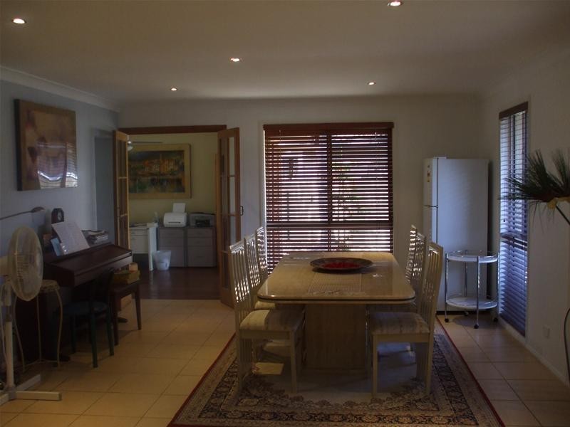 Clear Island Waters QLD 4226