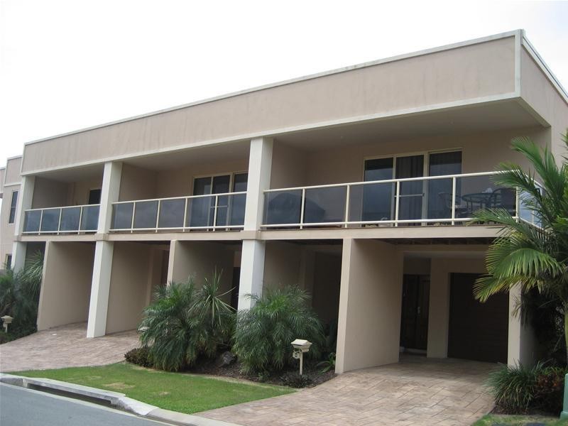 Varsity Lakes QLD 4227