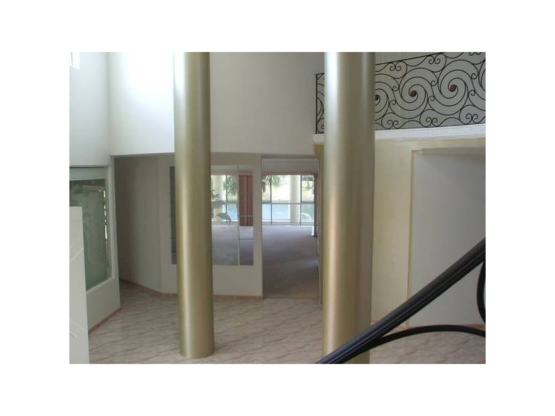 5 Malanda Place, Robina QLD 4226