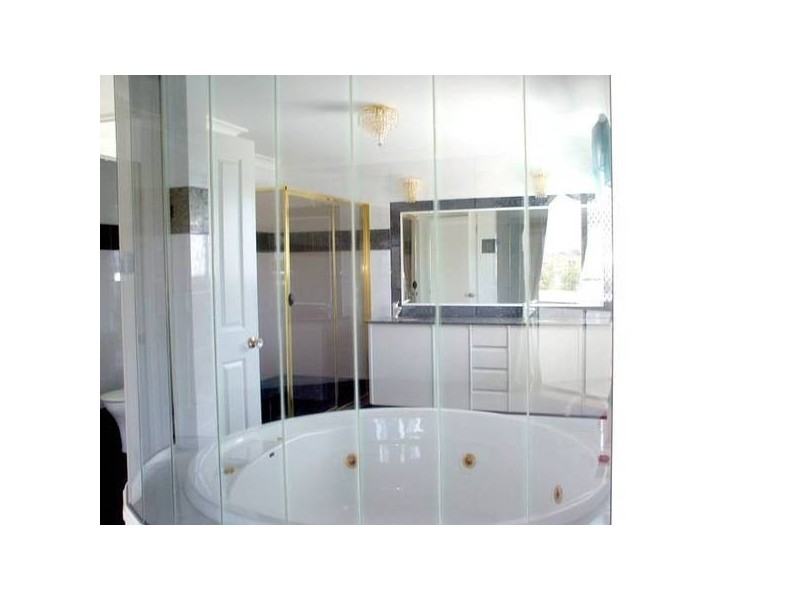 5 Malanda Place, Robina QLD 4226