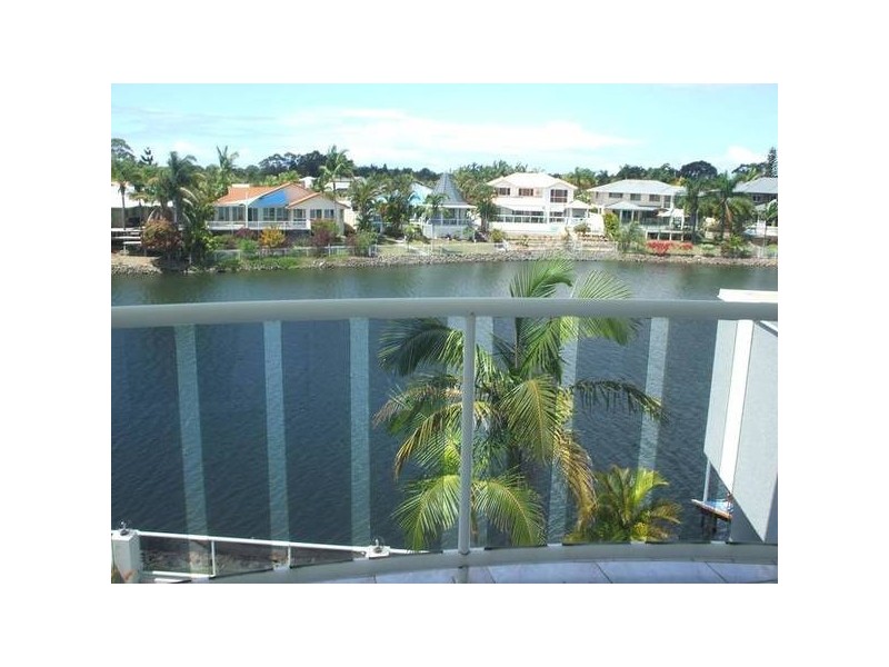 5 Malanda Place, Robina QLD 4226