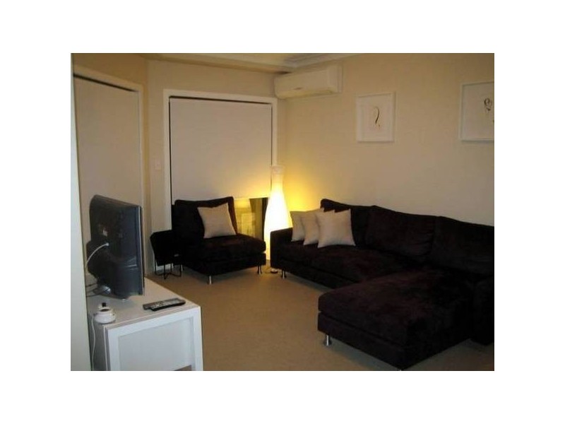 501 North Hill Drive, Robina QLD 4226