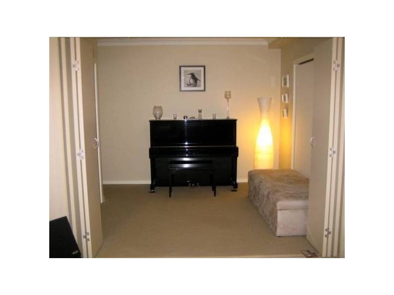 501 North Hill Drive, Robina QLD 4226