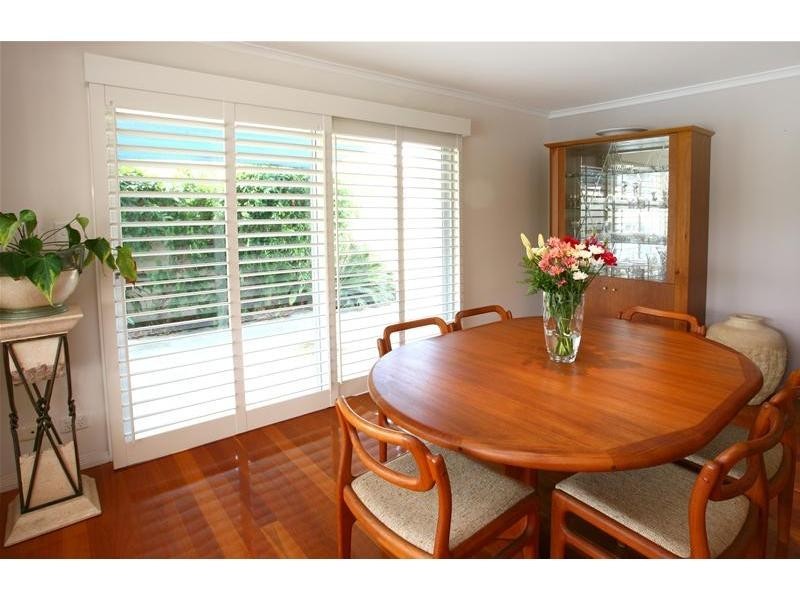 11 Andrew Avenue, Broadbeach Waters QLD 4218