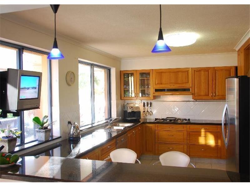 Broadbeach Waters QLD 4218
