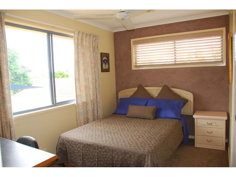Broadbeach Waters QLD 4218
