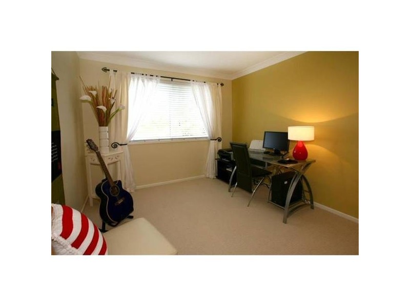 113 Santa Cruz Boulevard, Clear Island Waters QLD 4226