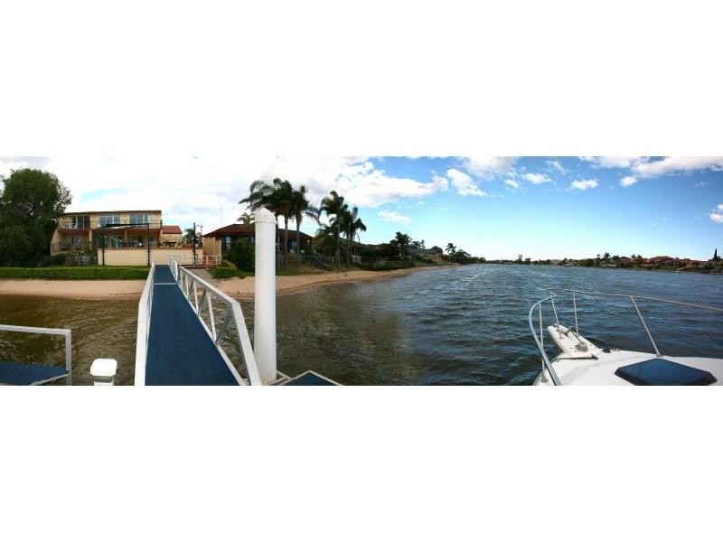 9 Yunga Court, Broadbeach Waters QLD 4218