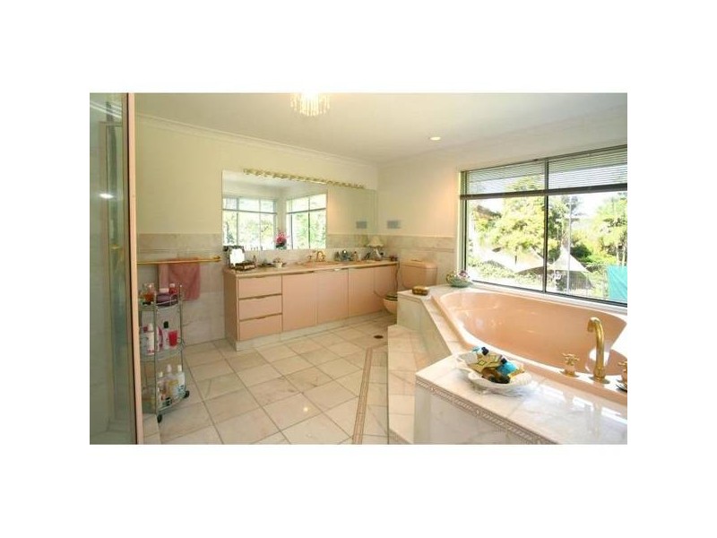 26 Federal Place, Robina QLD 4226