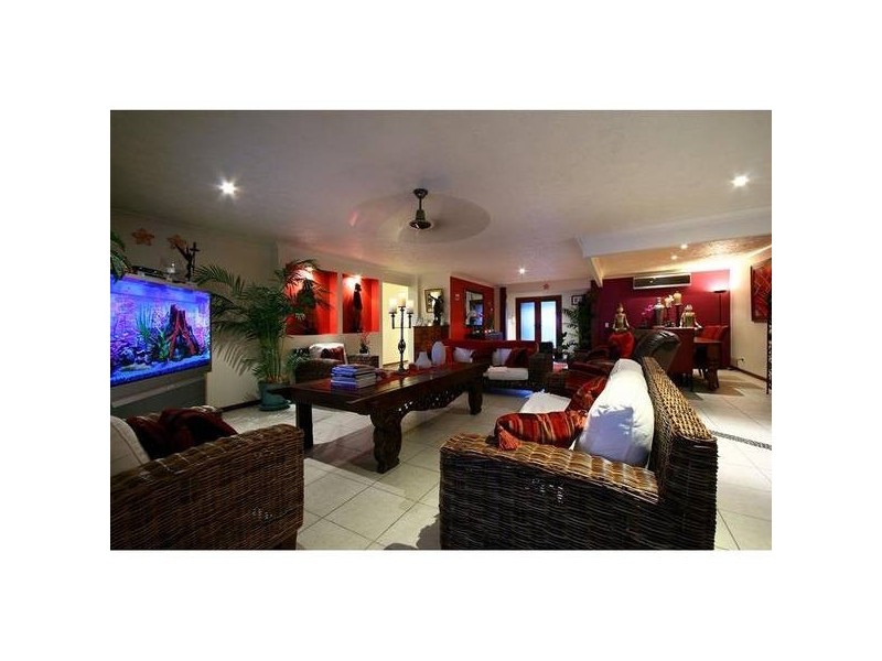 Broadbeach Waters QLD 4218